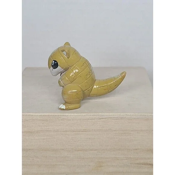 Sandshrew Figure Original Pokemon Nintendo TOMY Monster Collection CGTSJ Rare - Picture 2 of 5